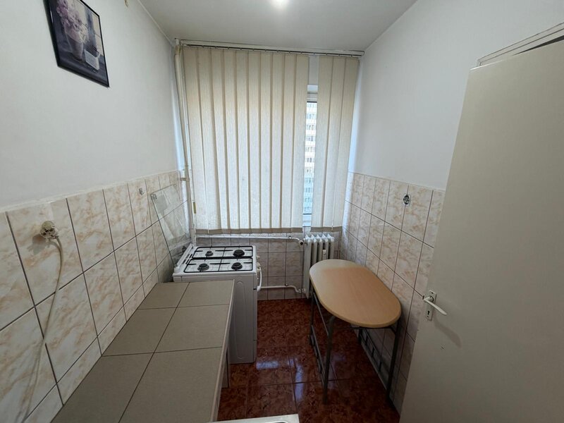 Dristor, 1 minut metrou,