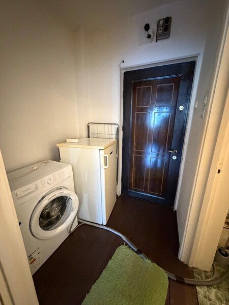 Dristor, 1 minut metrou,